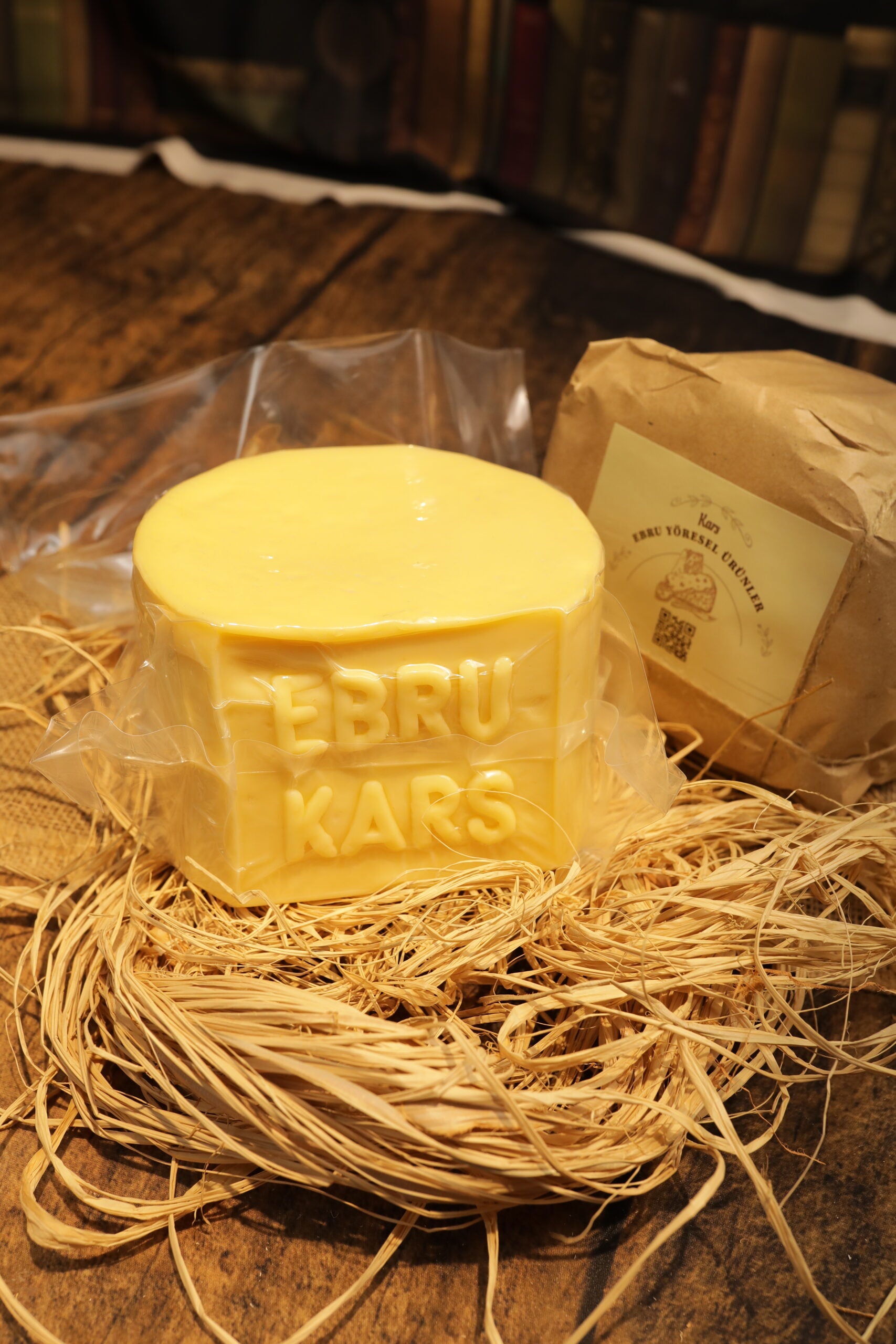 Hediyelik Taze Kars Kaşarı: Lezzetin ve Doğallığın Hediyelik Hali