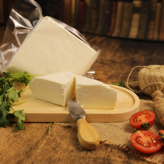 Kars Köy Beyaz Peynir: Doğal ve Geleneksel Lezzetin Temsilcisi